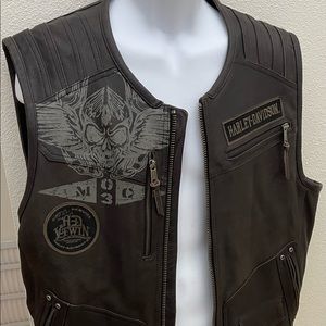 HD leather riding vest
